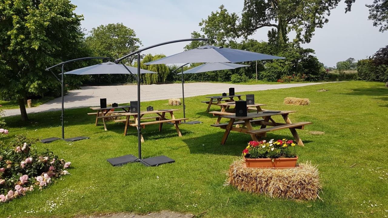 Quaëdypre Au Cheval Noir Bed & Breakfast エクステリア 写真